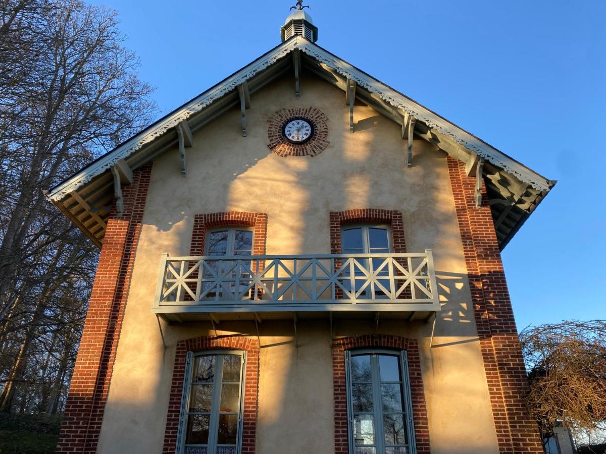 La Maison Du Cavalier, Chateau De Lavenue Pierrefitte-en-Auge Exterior foto