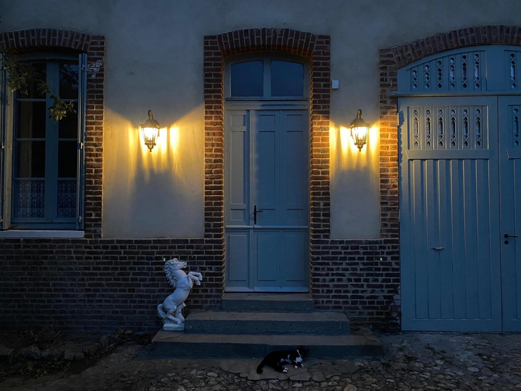 La Maison Du Cavalier, Chateau De Lavenue Pierrefitte-en-Auge Exterior foto