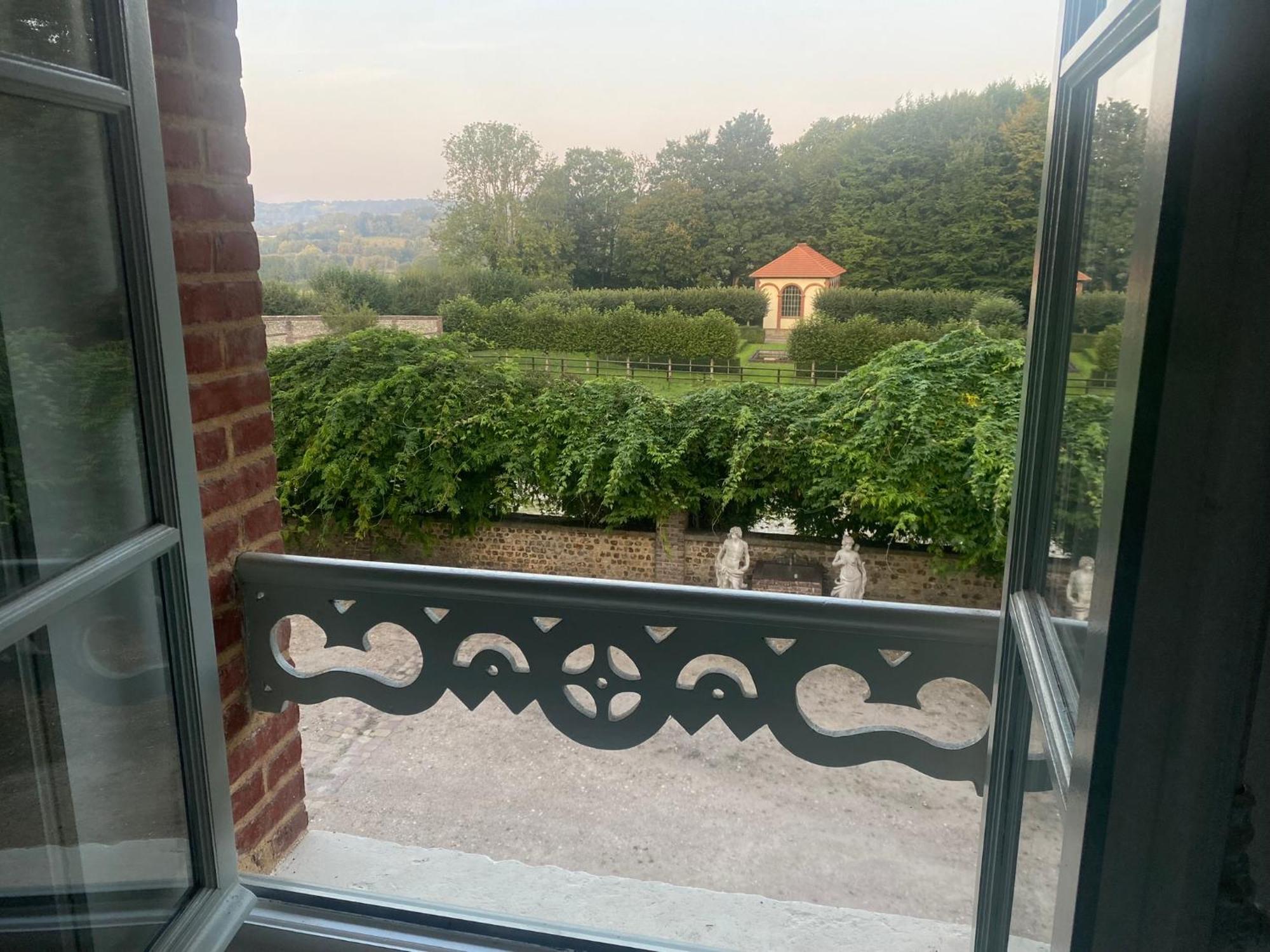 La Maison Du Cavalier, Chateau De Lavenue Pierrefitte-en-Auge Exterior foto